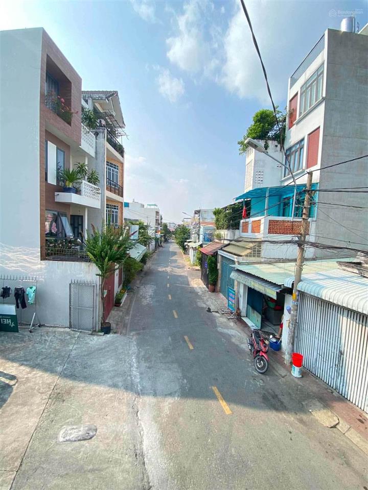 Bán nhà 2 tầng mtkd sát man thiện  giá 2.15 tỷ