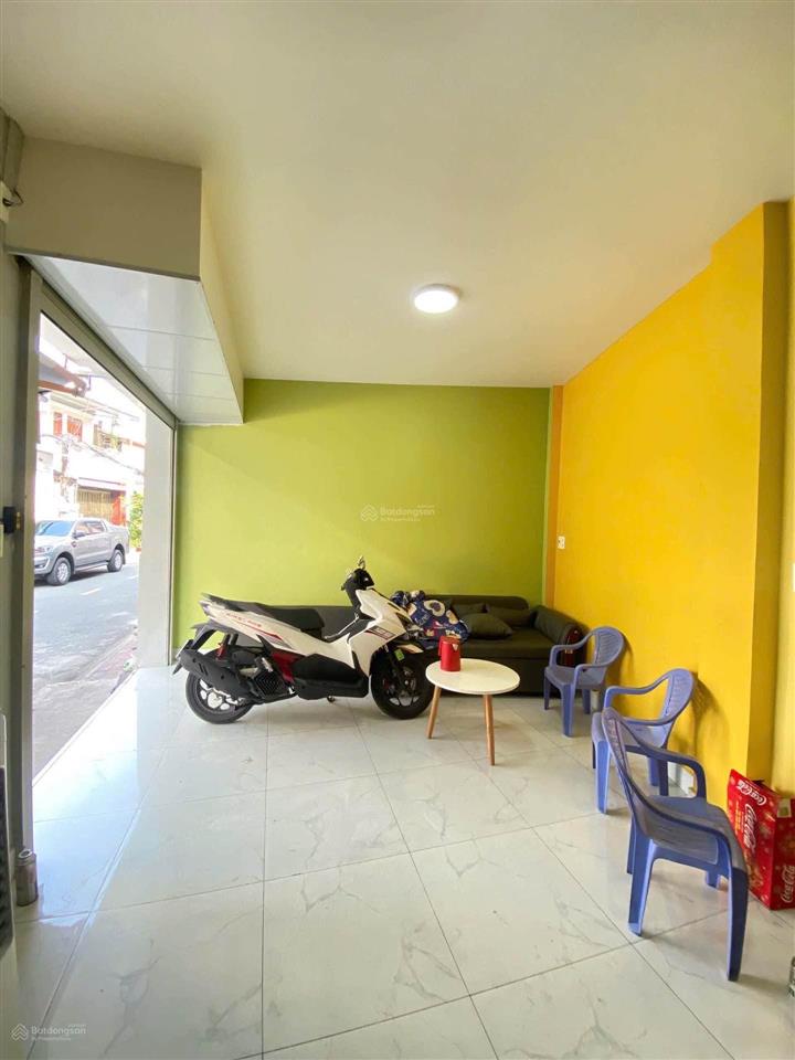 Bán nhà 2 tầng mtkd sát man thiện  giá 2.15 tỷ