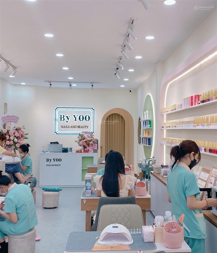 Cho thuê nhà mặt tiền trương quốc dung