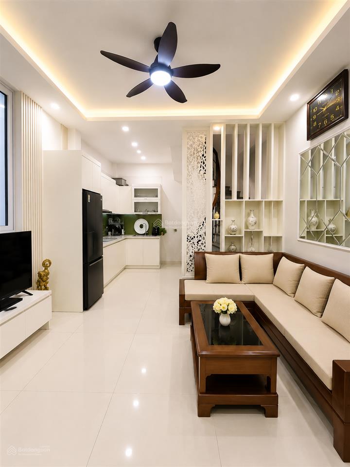 Bán nhà đội cấn ngọc hà 9,6 tỷ, 30 m2 5 tầng  gần ôtô 