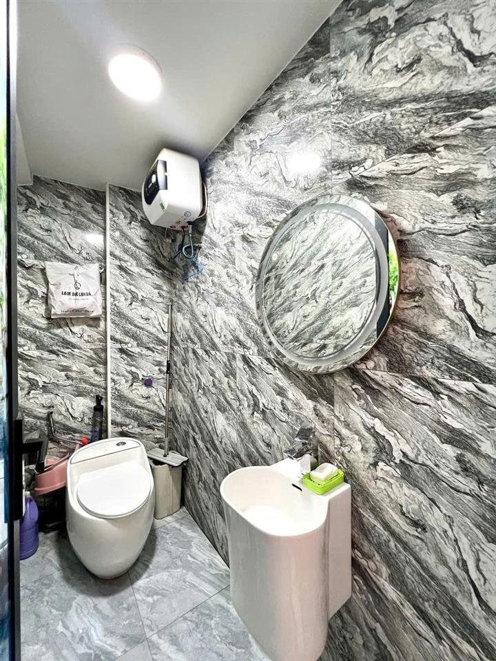 Cần Bán Nhà Mặt Đường Trung Lực Hải Phòng – 4 Tầng, Có Thang Máy, Vị Trí Đẹp