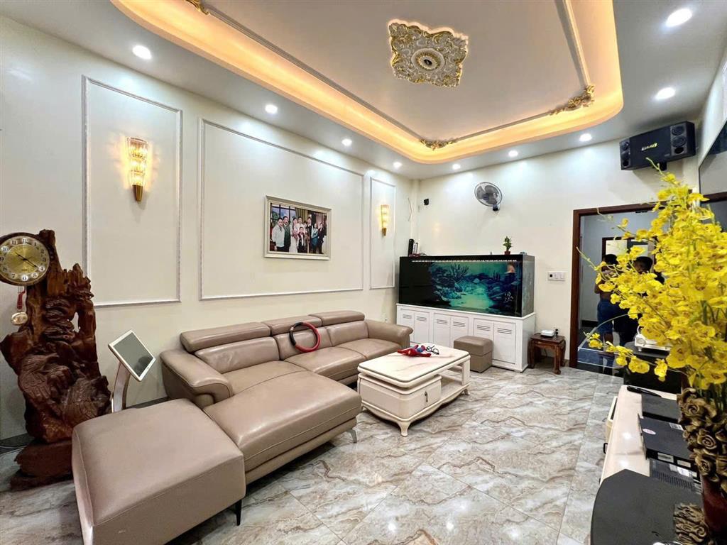 Cần Bán Nhà Mặt Đường Trung Lực Hải Phòng – 4 Tầng, Có Thang Máy, Vị Trí Đẹp