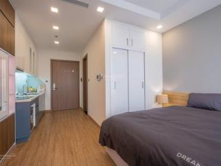 Studio đẹp nhất vinhomes green bay mễ trì 26m2 tầng trung, view hồ, giá 2,8 tỷ