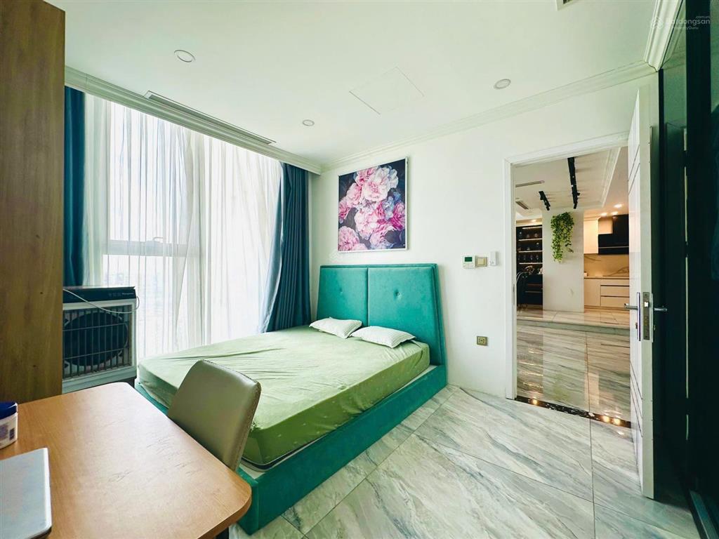 Siêu phẩm trên không duplex tại eco green nguyễn xiển 172m2, 4pn, căn góc, 2 slot oto 15 tỷ