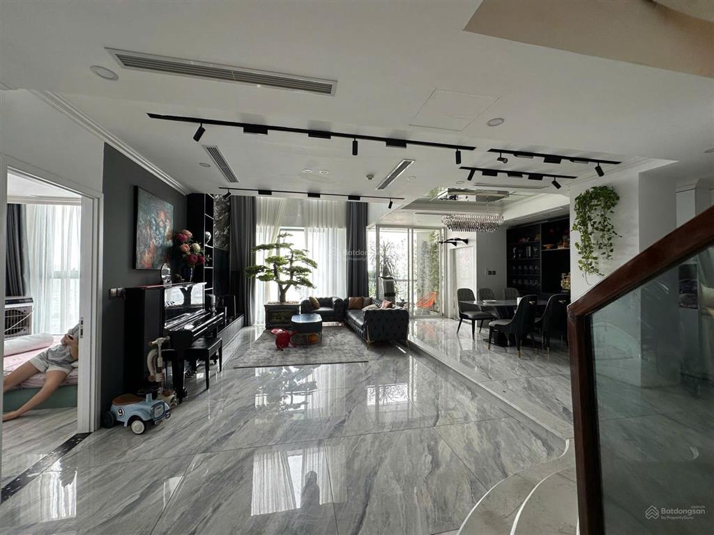 Siêu phẩm trên không duplex tại eco green nguyễn xiển 172m2, 4pn, căn góc, 2 slot oto 15 tỷ