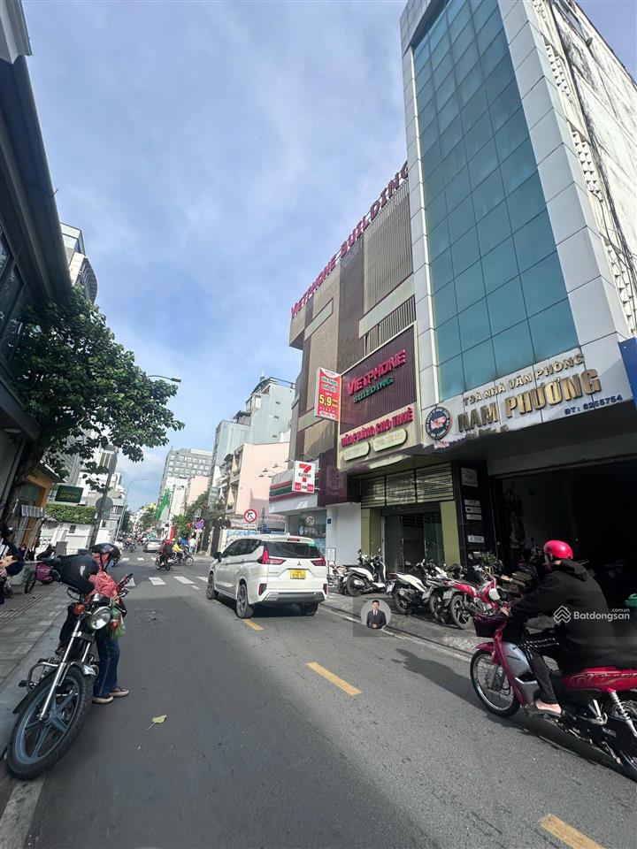 Siêu phẩm góc 2 mặt tiền nguyễn văn thủ, quận 1  dt 10x20m  3 tầng  hđt 200trđ  giá 80 tỷ