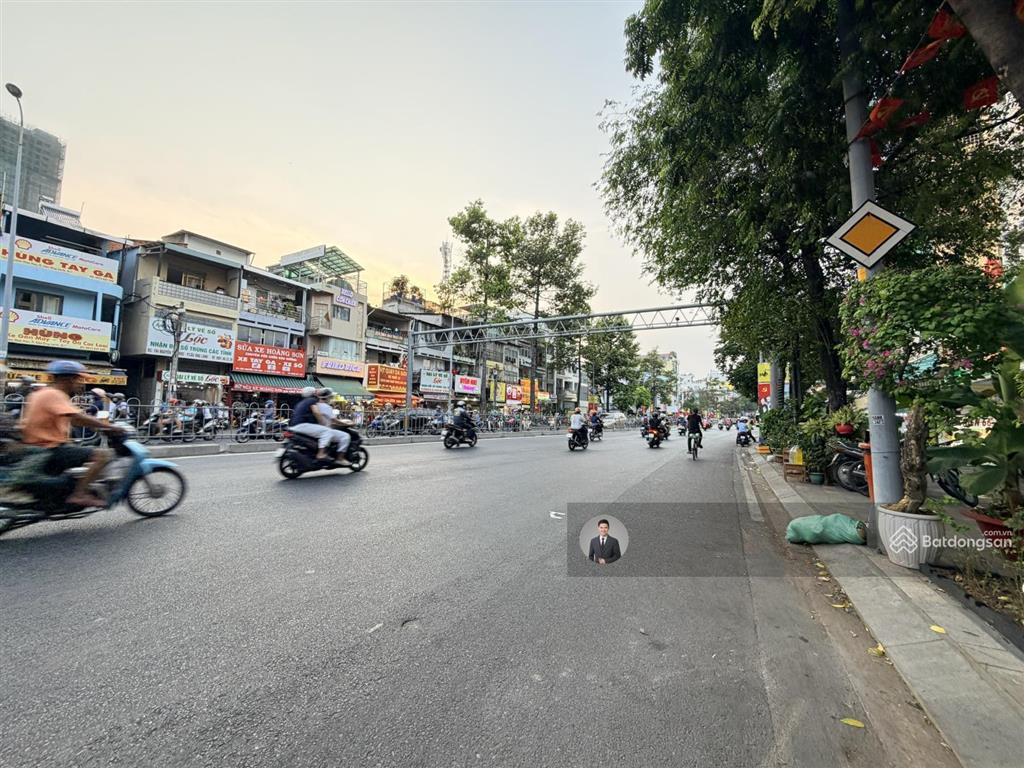 Khan hiếm bán nhà mặt tiền nguyễn thái học, quận 1  dt4x20m  2 tầng  hđt 80trđ  giá 32 tỷ