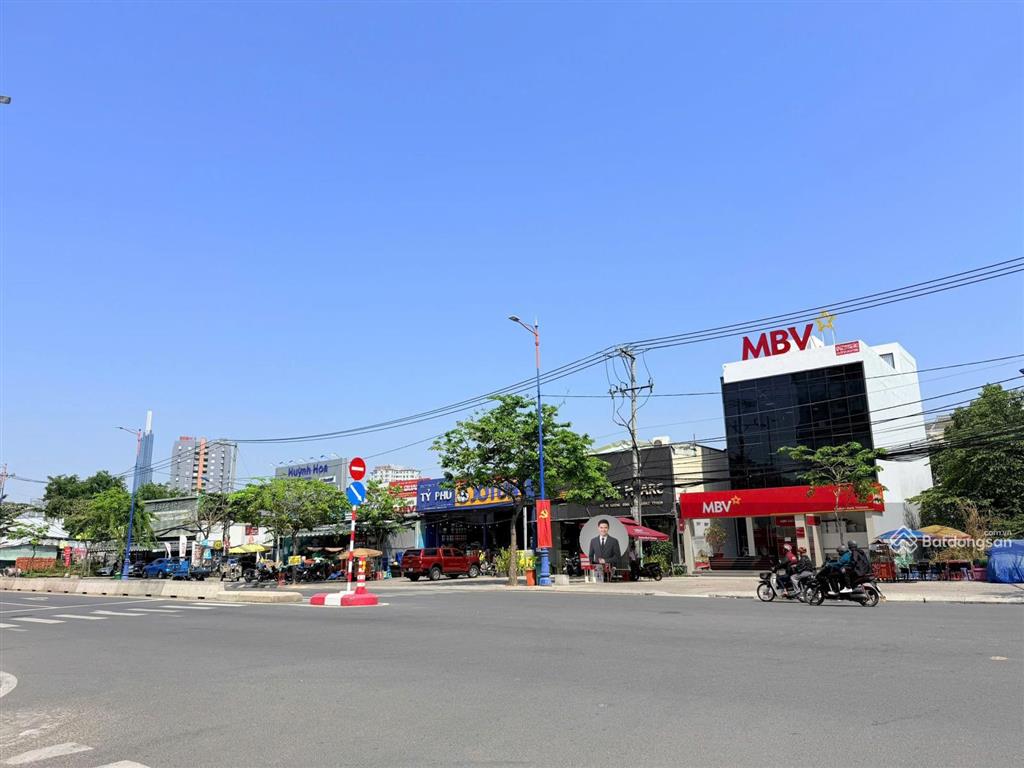 Siêu phẩm góc 2 mặt tiền lương định của, quận 2  dt10x22m  hầm 6 tầng  hđt 250trđ  giá 90 tỷ