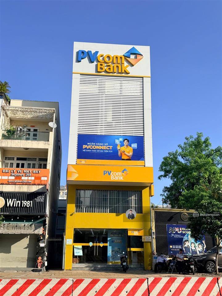 Siêu phẩm góc 3 mt lạc long quân, quận 11  dt 6.6x12.5m  6 tầng có tm  hđt100trđ  giá 26,8 tỷ