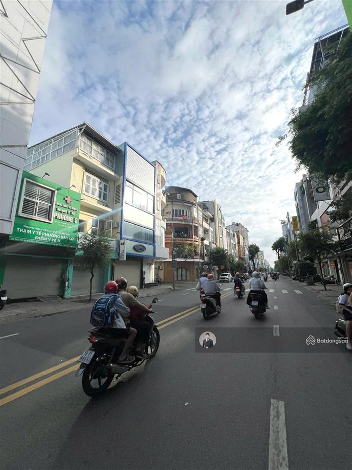 Bán nhà 2 mặt tiền ngang 8x18m võ văn tần, quận 3  7 tầng  hđt 250trđ  giá 100 tỷ