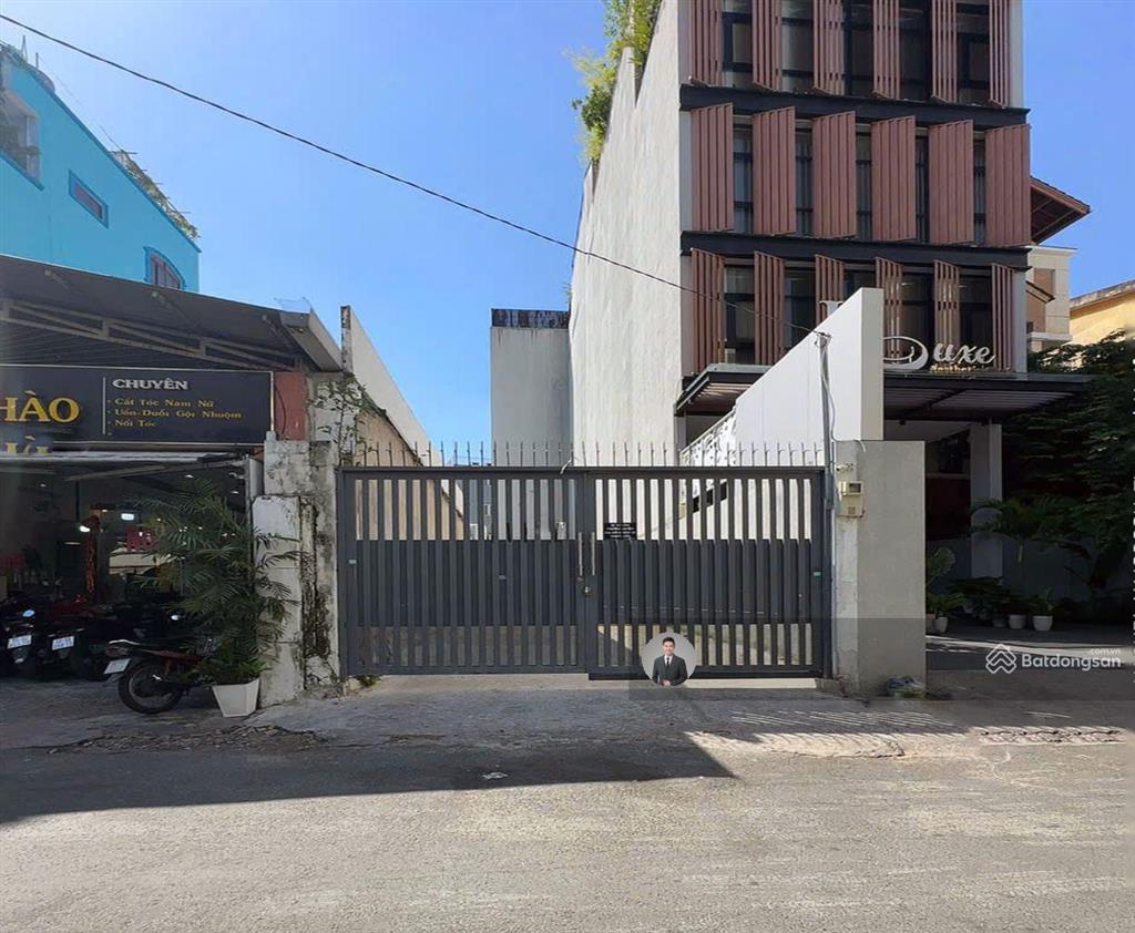 Kế bên nhà thờ tân định  bán nhà mặt tiền đinh công tráng, quận 1  dt 5,5x30m  giá chỉ 36 tỷ