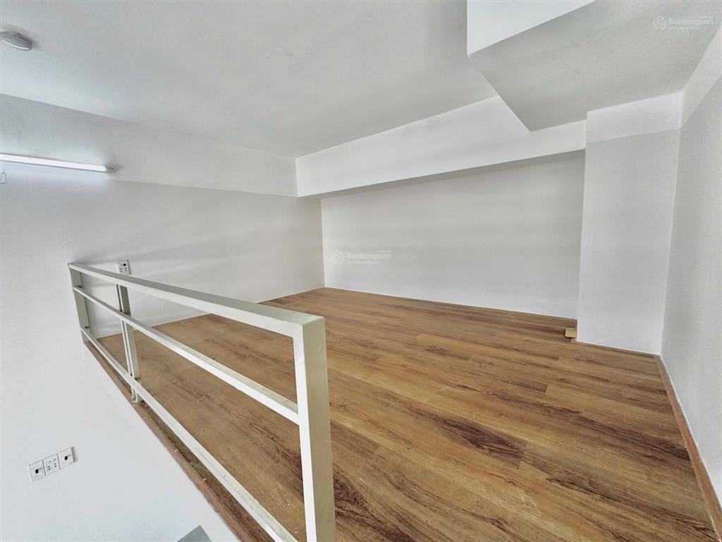 Căn hộ duplex ban công trắng  gần lotte mart, tdtu, rmit  tiện di chuyển qua q1,3,4,8