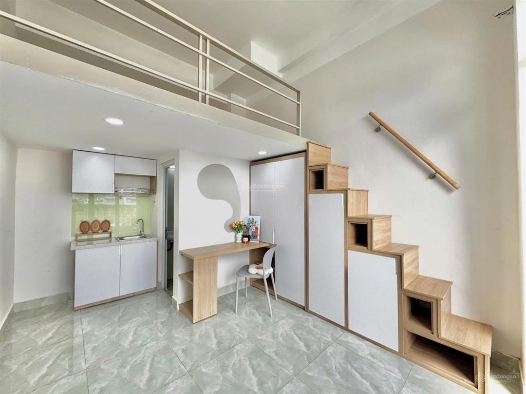 Căn hộ duplex ban công trắng  gần lotte mart, tdtu, rmit  tiện di chuyển qua q1,3,4,8