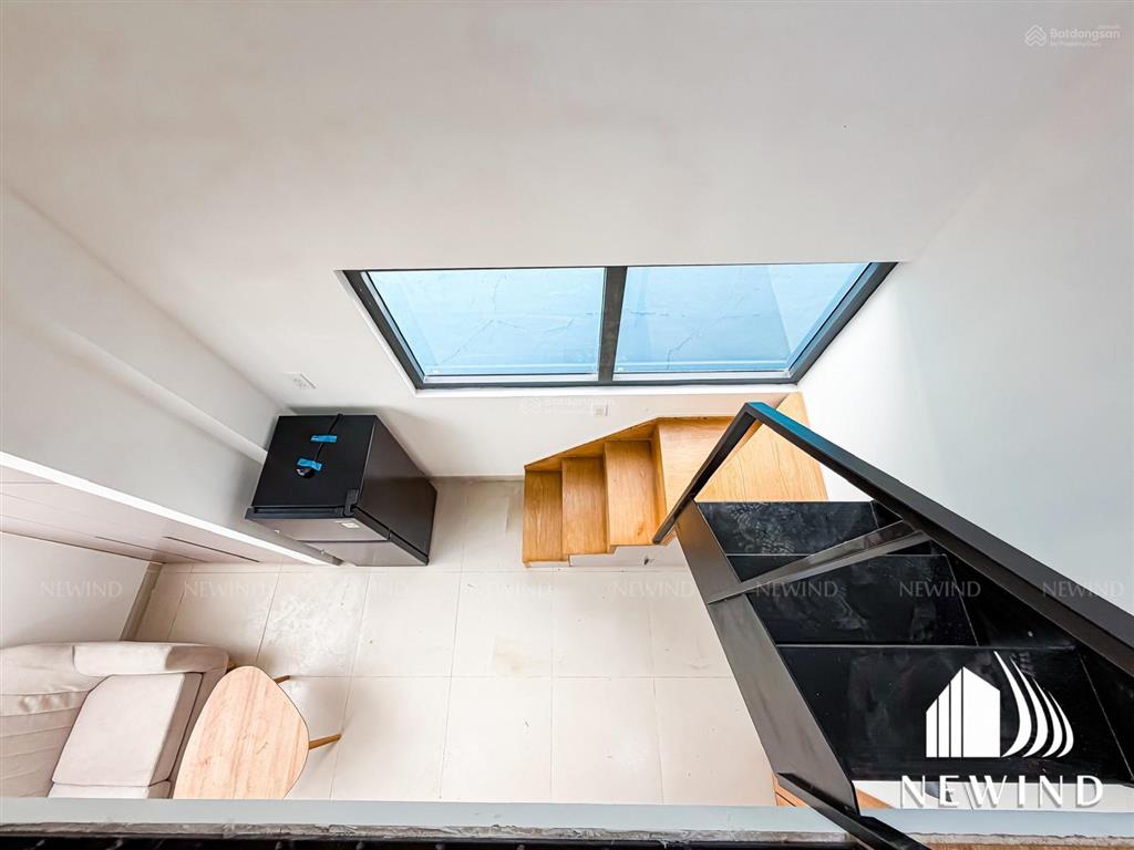 Cho thuê căn phòng view sài gòn cực đẹp gác bancol kế rmit, him lam, sunrise city, quận 7 kế quận 4
