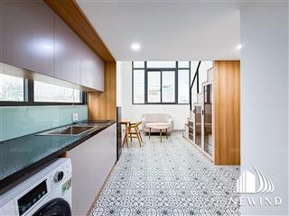 Cho thuê căn phòng view sài gòn cực đẹp gác bancol kế rmit, him lam, sunrise city, quận 7 kế quận 4