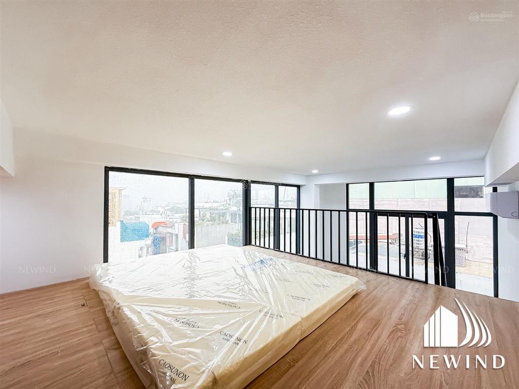 Cho thuê căn phòng view sài gòn cực đẹp gác bancol kế rmit, him lam, sunrise city, quận 7 kế quận 4