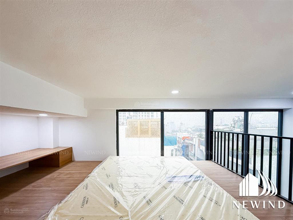 Cho thuê căn phòng view sài gòn cực đẹp gác bancol kế rmit, him lam, sunrise city, quận 7 kế quận 4