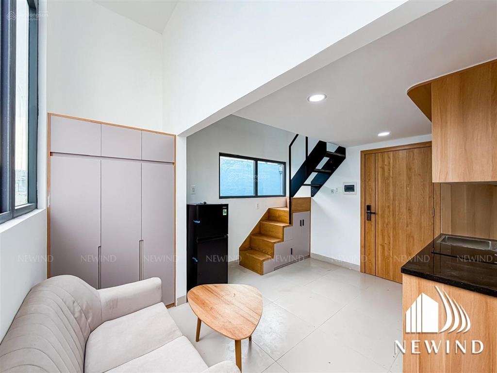 Cho thuê căn phòng view sài gòn cực đẹp gác bancol kế rmit, him lam, sunrise city, quận 7 kế quận 4