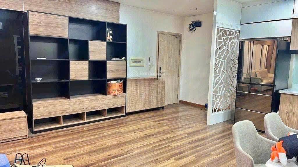 Cho thuê siêu rẻ căn hộ 77m2 viva riverside chỉ 11 triệu