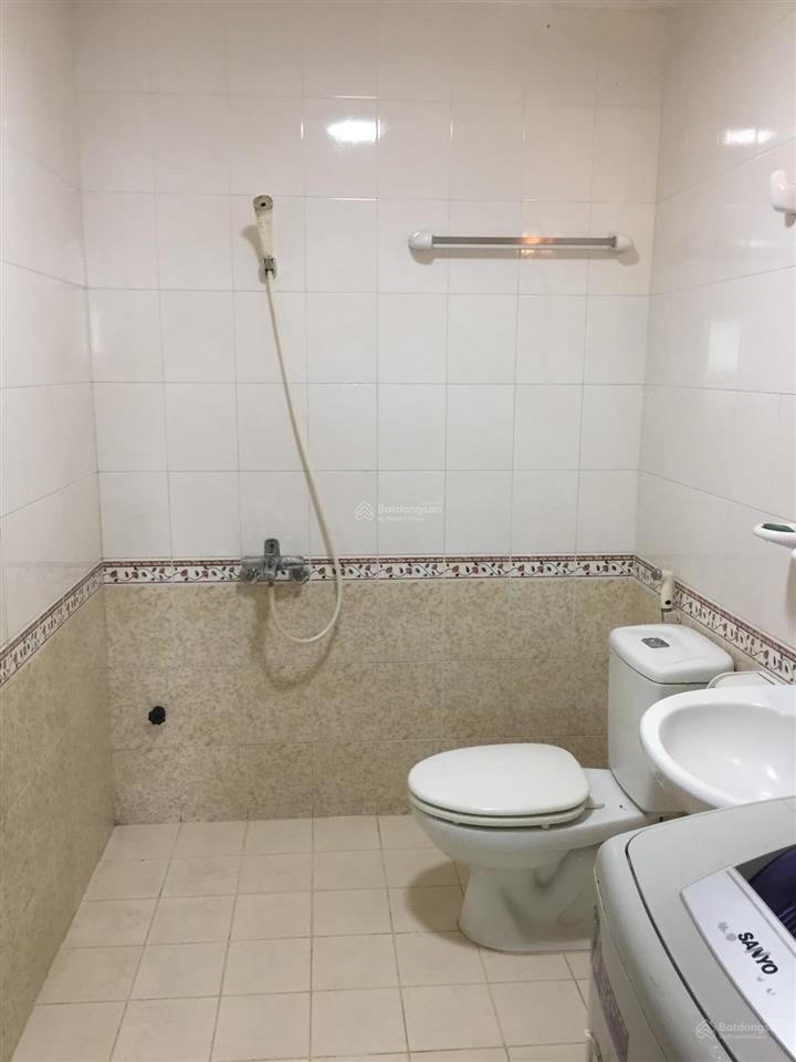 Nguyên căn chung cư, lầu cao, view đẹp, rộng và rất thoáng.