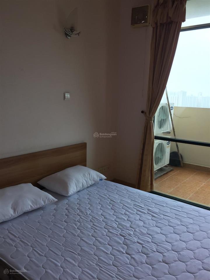 Nguyên căn chung cư, lầu cao, view đẹp, rộng và rất thoáng.