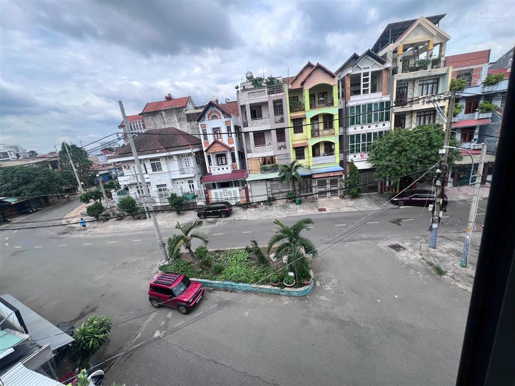Hot hot! sang nhượng nhà phố mặt tiền đường số hoàng diệu 2, có thang máy. giảm mạnh chỉ còn 16,4ty