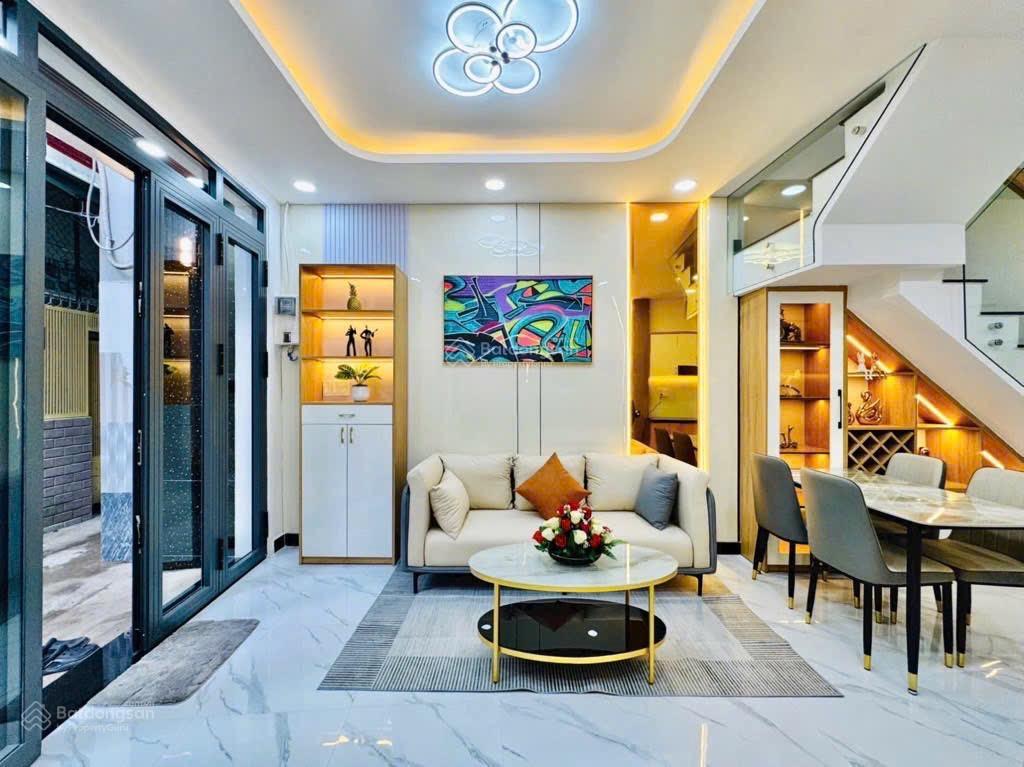 Siêu phẩm 6,7 tỷ gần chợ bà chiểu  vài bước chân ra mặt tiền  3 tầng  4pn bán full nội thất