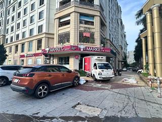 Cho thuê chân đế tòa nhà phố duy tân siêu hot dt 80m2 dt 8m giá hạt rẻ ở vị trí trung tâm