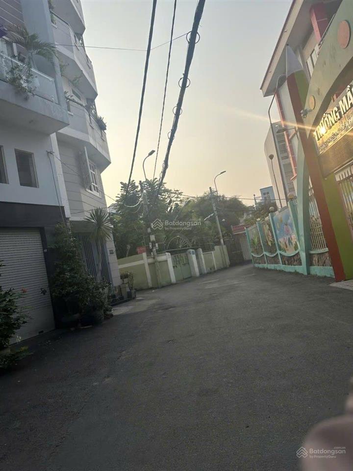 Hẻm 8m xe hơi vô nhà 90m2 chỉ 8.6 tỷ khu bình thạnh hẻm rộng 8m