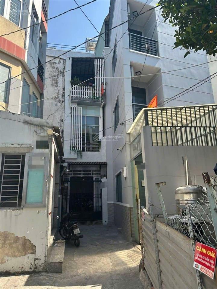 Nhà 3 tầng btct sát hẻm ô tô gần chợ phan văn trị 7.2 tỷ tl