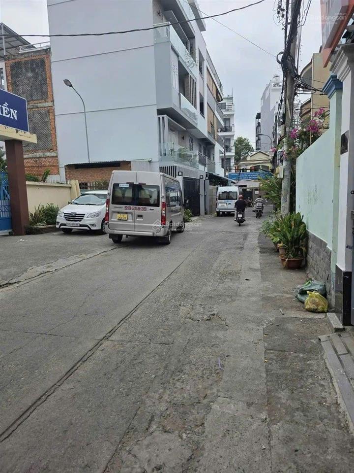 Hẻm 8m xe tải đỗ cửa gần mt nguyễn thượng hiền. gần phạm văn đồng, chợ cây quéo tiện ích bao la.