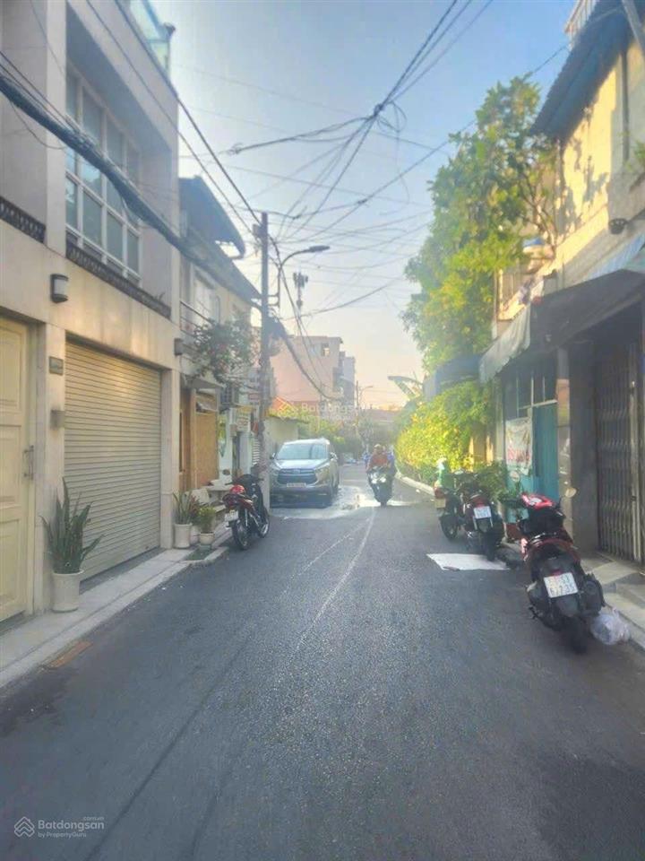 Hẻm 8m xe tải đỗ cửa gần mt nguyễn thượng hiền. gần phạm văn đồng, chợ cây quéo tiện ích bao la.