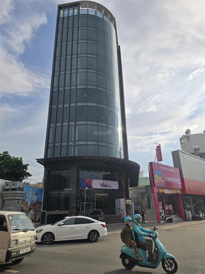 Ngộp bank thanh lý tòa nhà mt phan đăng lưu 20x25m, nh 28m, hầm 10 tầng, hđ thuê 600tr/th, 130 tỷ