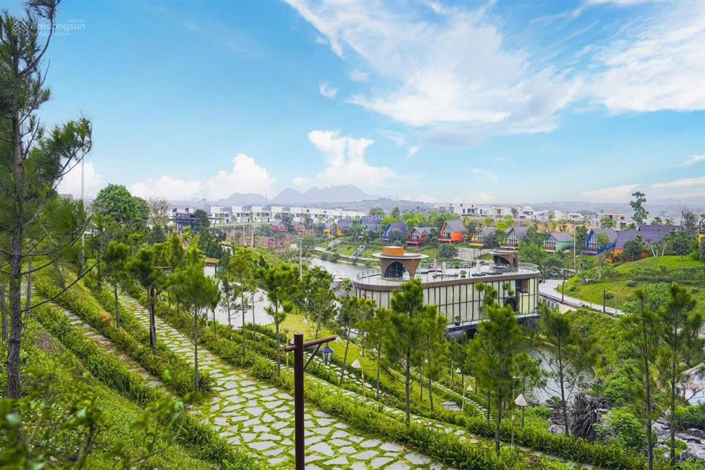 Gia đình cần bán lại căn biệt thự ở legacy hill hòa bình