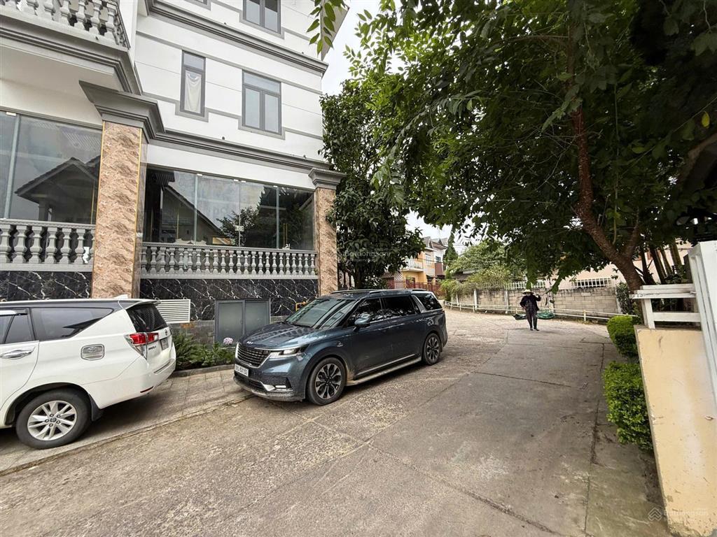 Chỉ 30 tỷ bạn đã sở hữu ks 1000m2 sàn ở đường cô giang  đà lạt