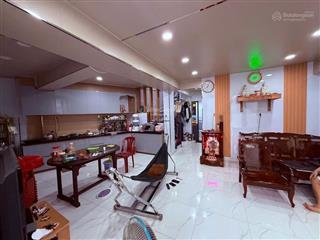 Nhà tân hòa đông, bình tân, dt ngang 9m dài 12m hẻm 6m thông shr