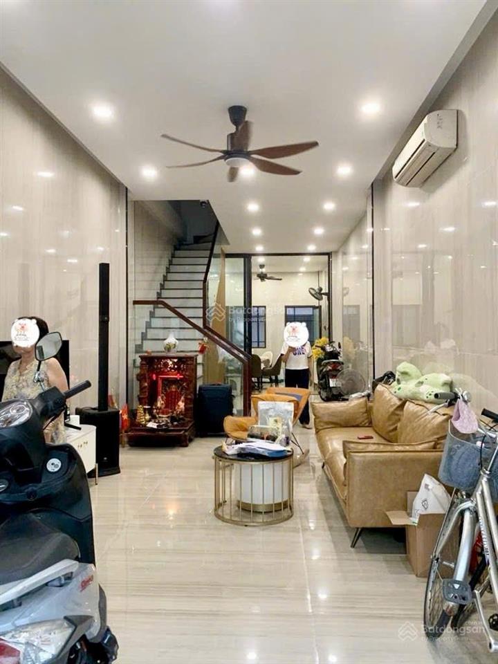 Nhà mặt tiền thái phiên quận 11  57m2  4 lầu 4pn shr chỉ nhỉnh 17 tỷ tl mạnh