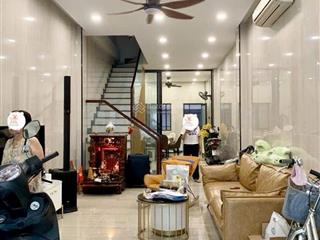 Nhà mặt tiền thái phiên quận 11  57m2  4 lầu 4pn shr chỉ nhỉnh 17 tỷ tl mạnh