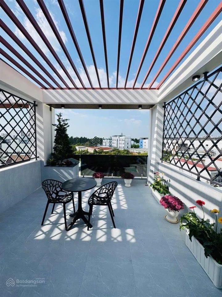 Bán nhà lê trọng tấn  mới xây 4 lầu  60m2  hẻm xe hơi giá chỉ 6 tỷ 300tr tl