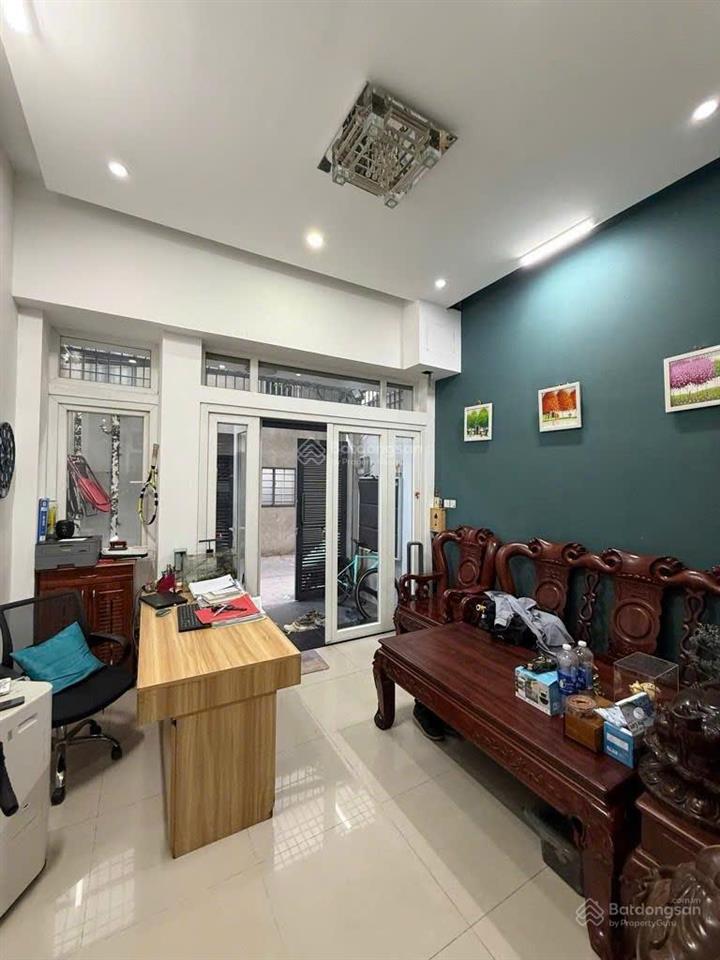 Bán nhà nguyễn hữu tiến  47m2  3 lầu  hẻm xe hơi  3pn ở liền. 6.980 tỷ
