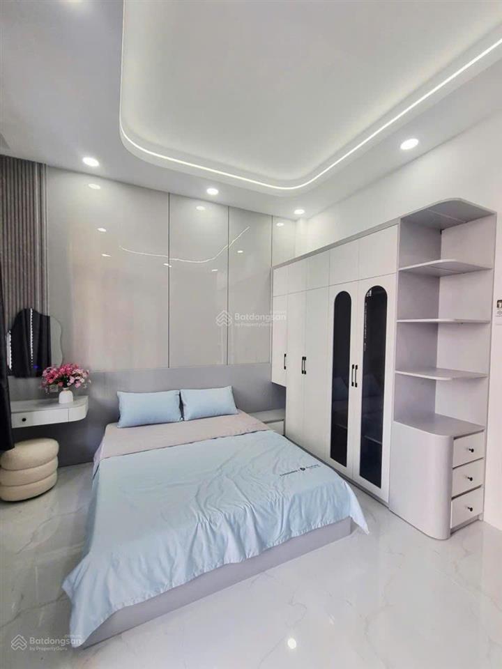 Bán nhà tân sơn nhì quận tân phú, dt 60m2, nhà mới ở liền, sổ riêng giá 5,8 tỷ