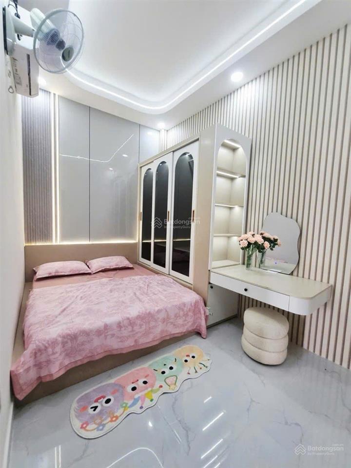 Bán nhà tân sơn nhì quận tân phú, dt 60m2, nhà mới ở liền, sổ riêng giá 5,8 tỷ