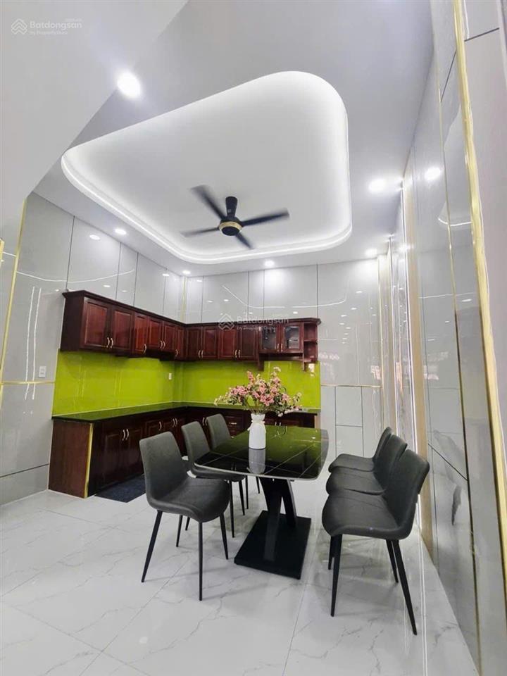 Bán nhà tân sơn nhì quận tân phú, dt 60m2, nhà mới ở liền, sổ riêng giá 5,8 tỷ