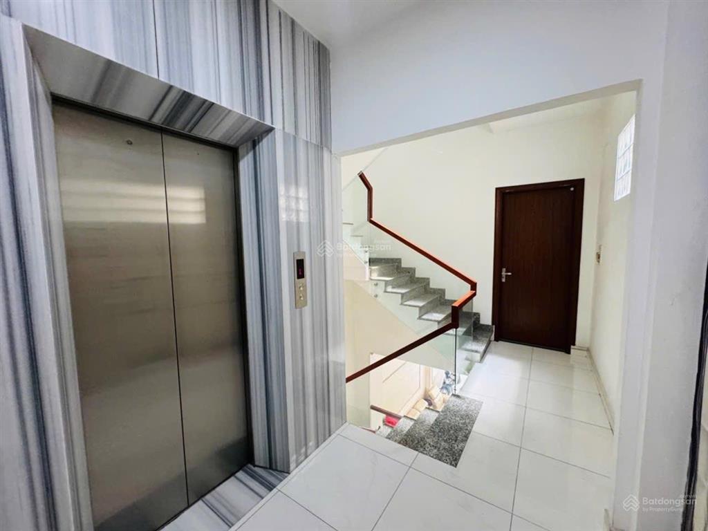 Nhà mặt tiền nguyễn văn luông quận 6  4m x 25,5m  5 lầu thang máy  giá 23 tỷ 98 siêu rẻ
