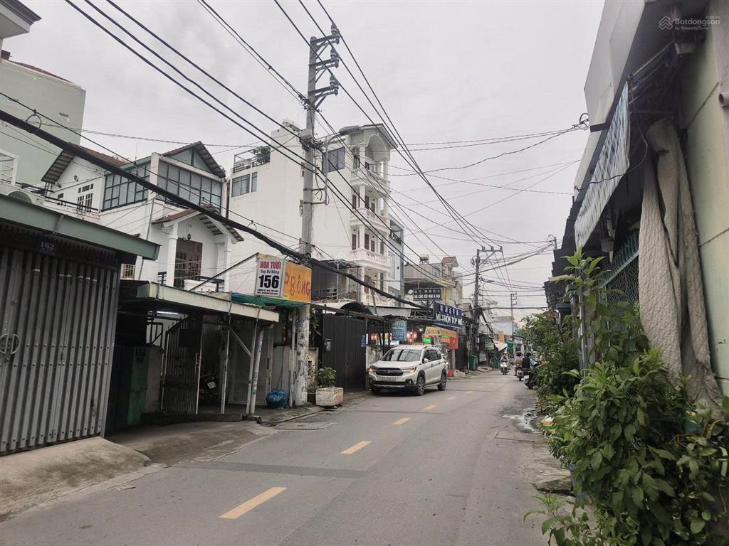 94m  nhà 3 tầng  đường số 30, bình trưng đông  ngang 4m  hẻm xe hơi  7,7 tỷ
