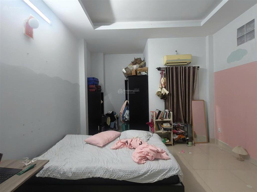 94m  nhà 3 tầng  đường số 30, bình trưng đông  ngang 4m  hẻm xe hơi  7,7 tỷ