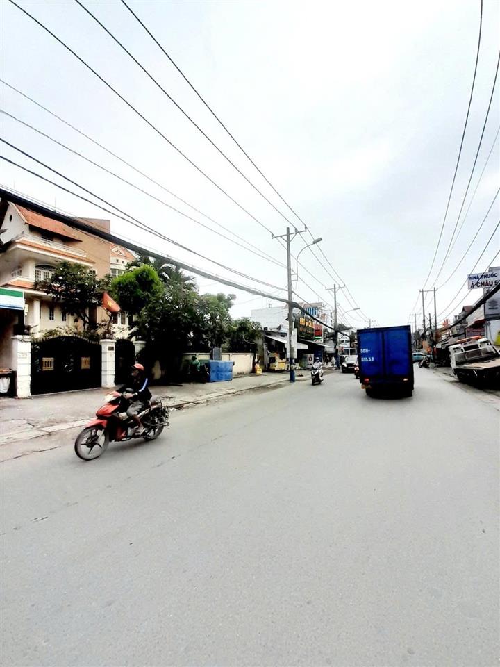 85m nhà 3 tầng  đường số 39, bình trưng đông  ngang 7.7m  mặt tiền kinh doanh, ô tô  8.6 tỷ