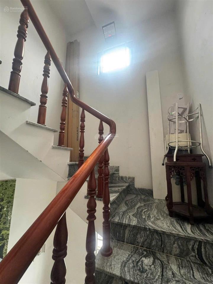 88m nhà 3 tầng  đường số 6, bình trưng đông  ngang 5m  hẻm xe hơi, dòng tiền  9.3 tỷ