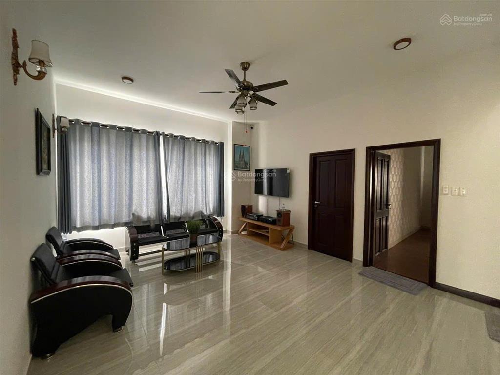 Hạ 5ty bán nhanh biệt thự nguyễn văn trỗi . p11 phú nhuận . dt 18 x12. 1 tầng 36ty tl