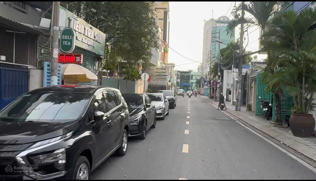 Hạ 5ty bán nhanh biệt thự nguyễn văn trỗi . p11 phú nhuận . dt 18 x12. 1 tầng 36ty tl